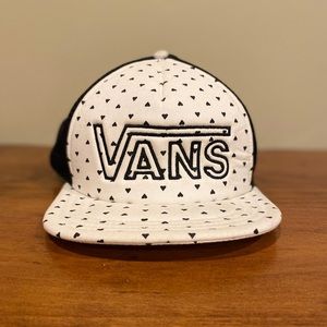 Flat brim Vans hat (one size)
